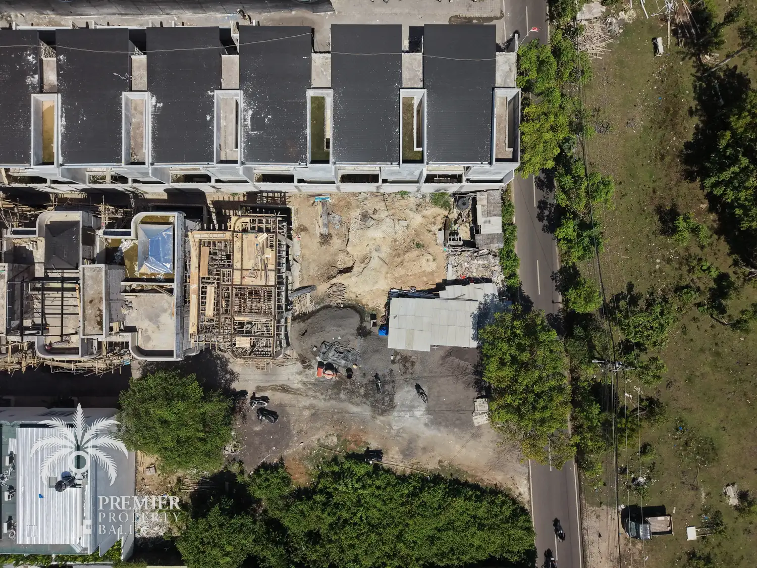 BALANGAN, two leasehold plots of 2.95 and 3.35 are beside a new villa complex — Balangan, Bali (photo 4)