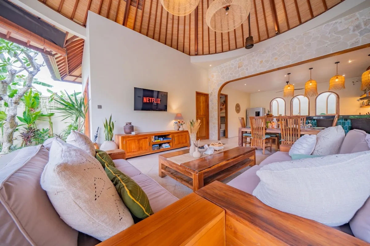 SEMINYAK OASIS — 2BR villa with large private pool and tropical garden — Seminyak, Bali (photo 3)