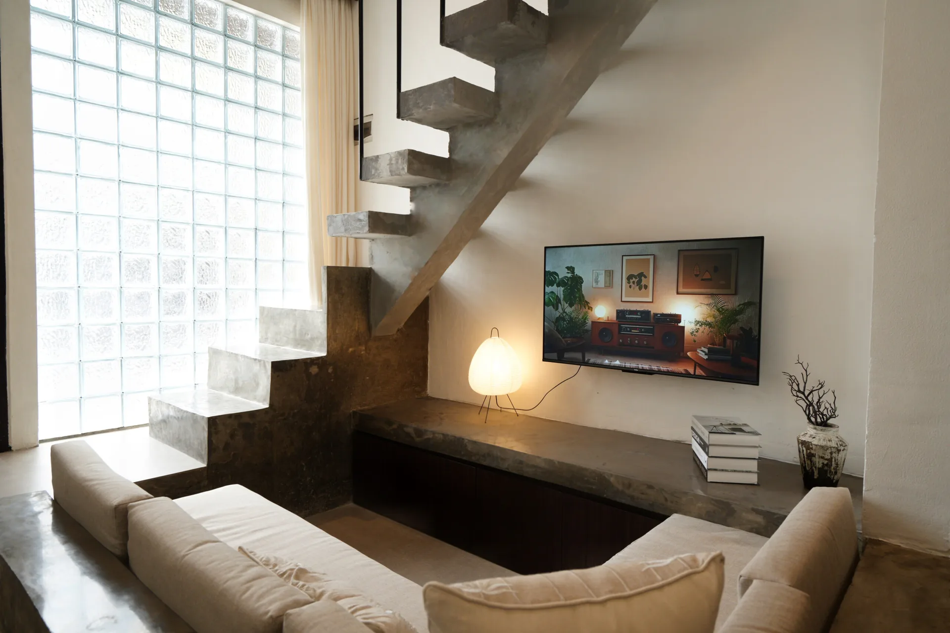 ARIA — turnkey loft-style 1BR with unique open-plan tropical design — Berawa, Bali (photo 1)