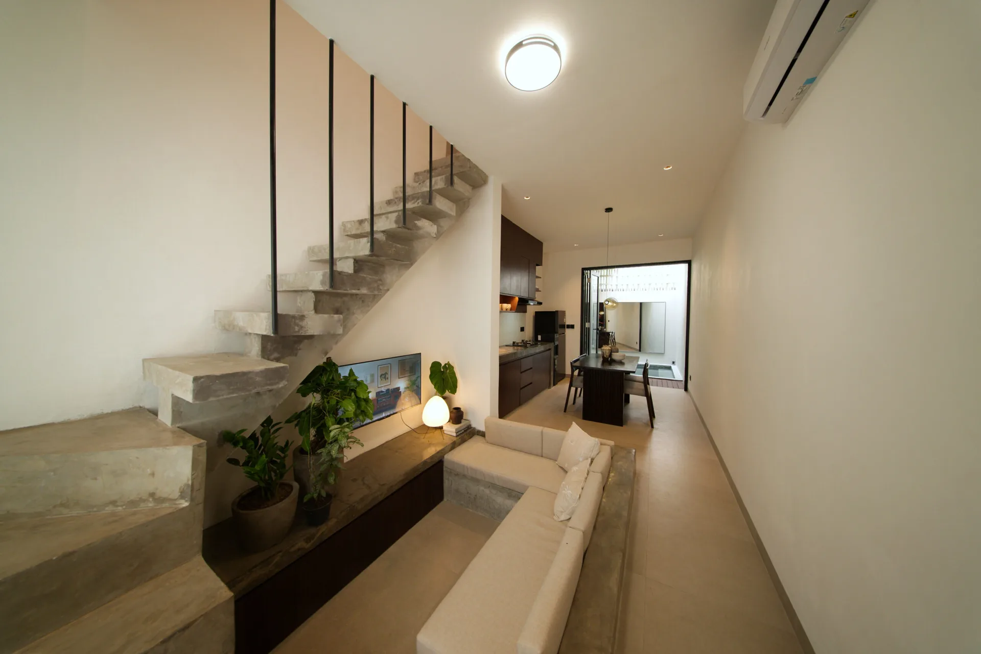 ARIA — turnkey loft-style 1BR with unique open-plan tropical design — Berawa, Bali (photo 4)