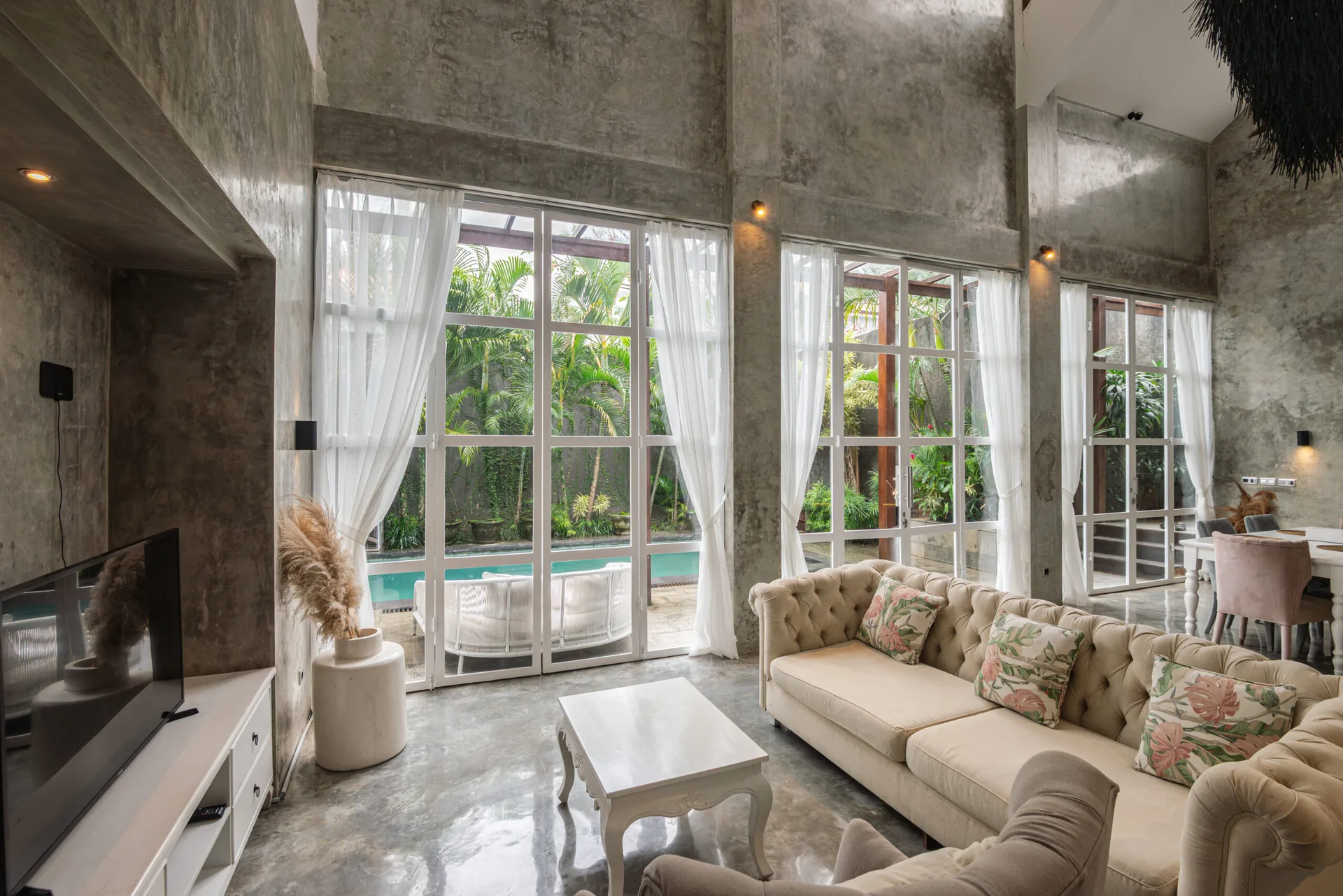 CASA VIRA — spacious 4-bedroom modern family estate — Umalas, Bali (photo 1)