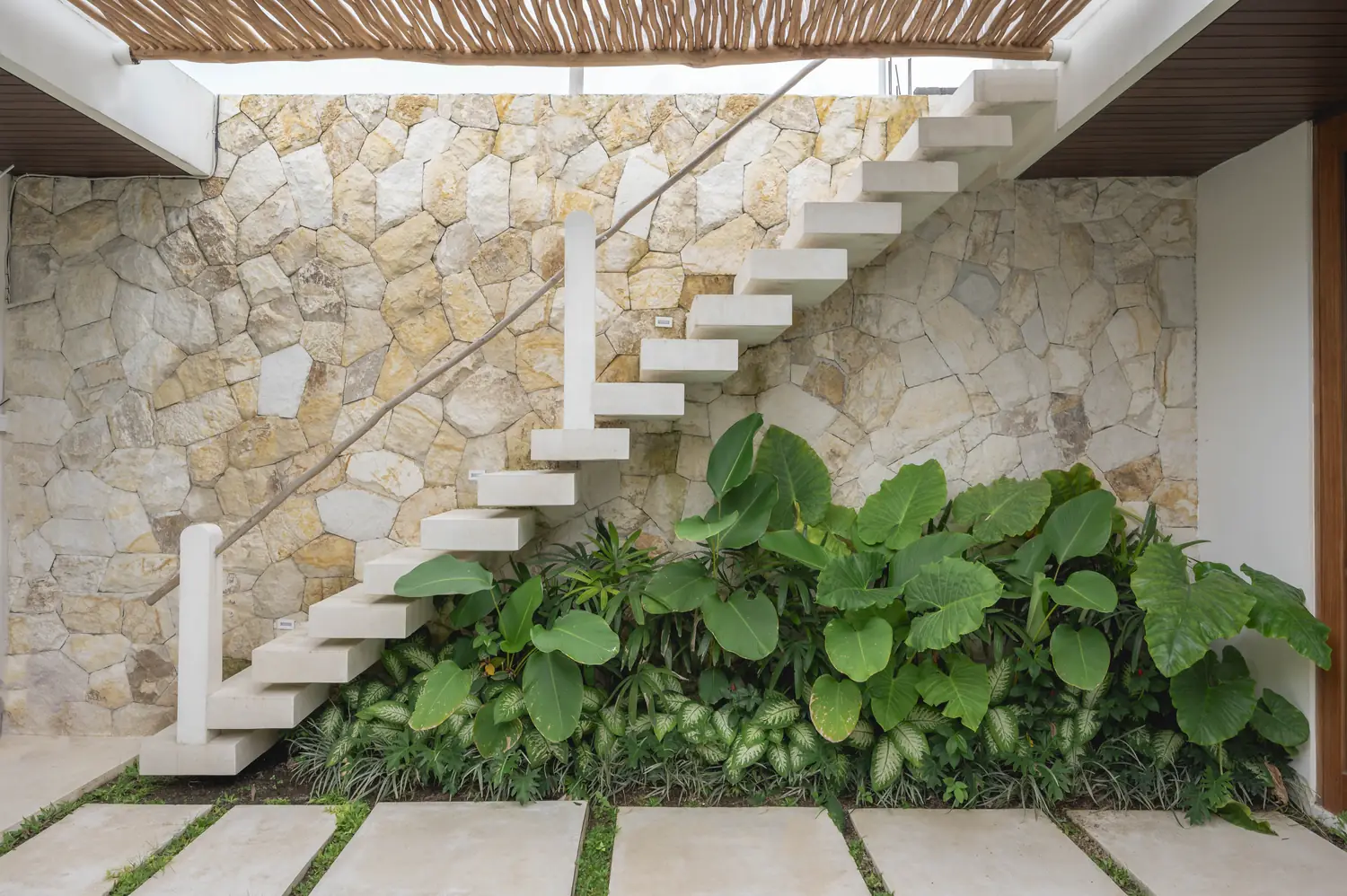 VILLA BAYUH, 2BR with private pool and roof terrace in north Pererenan, Pererenan, Bali — photo 17