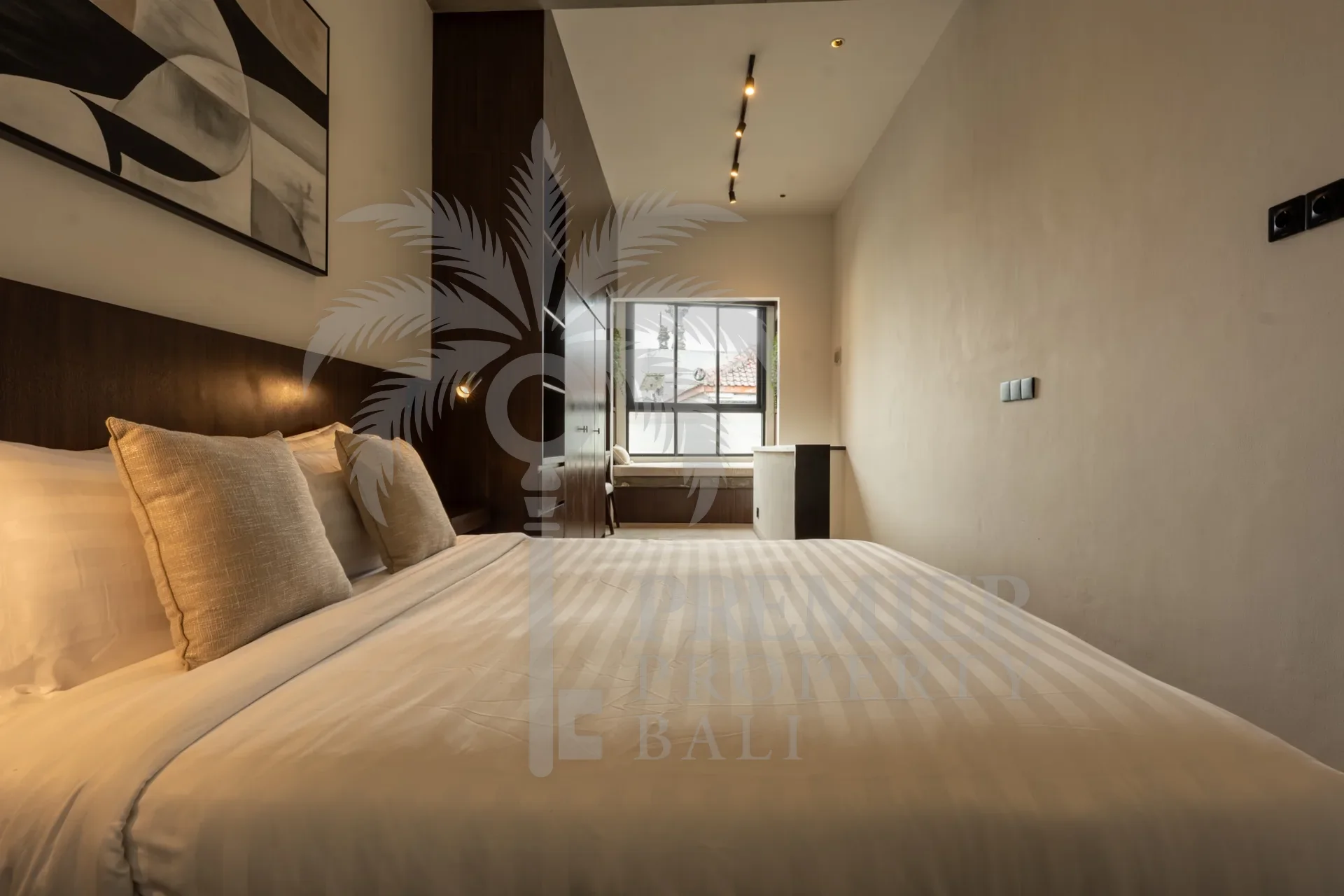 ARIA — turnkey loft-style 1BR with unique open-plan tropical design — Berawa, Bali (photo 4)