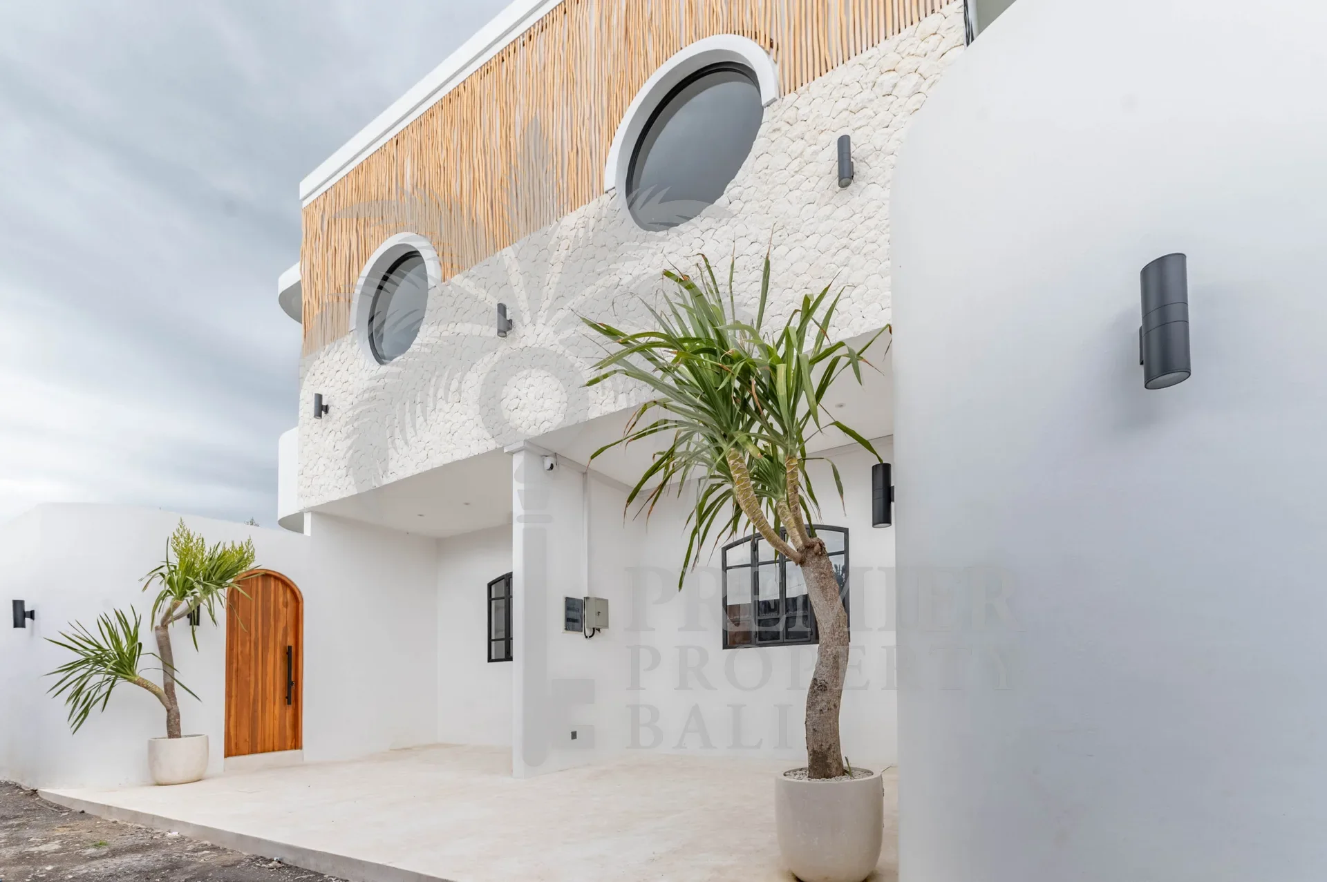 SORAI — Mediterranean 2BR, move-in ready, 27-year lease with guaranteed extension — Pererenan, Bali (photo 5)
