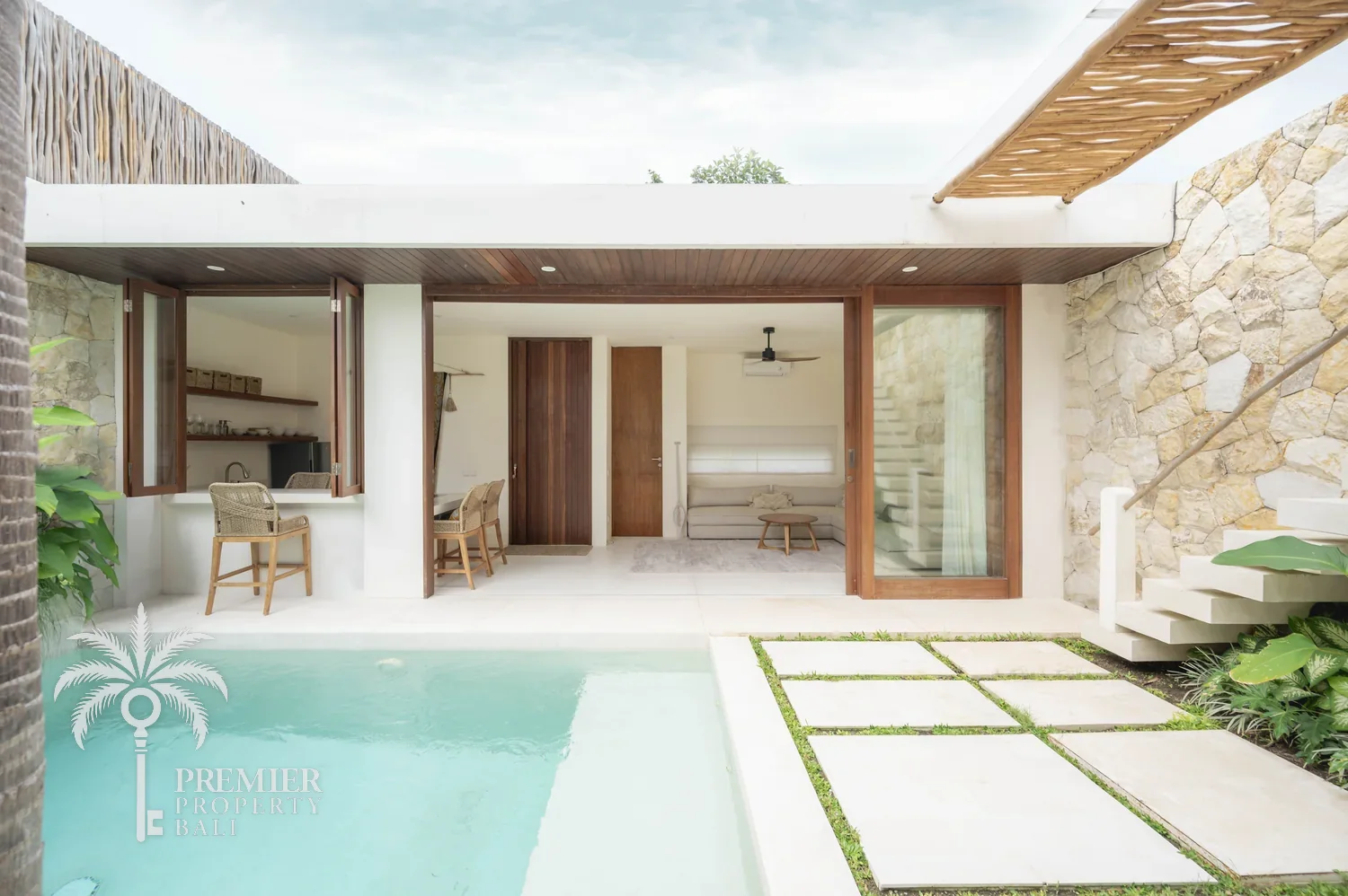 VILLA BAYUH, 2BR with private pool and roof terrace in north Pererenan, Pererenan, Bali — photo 2