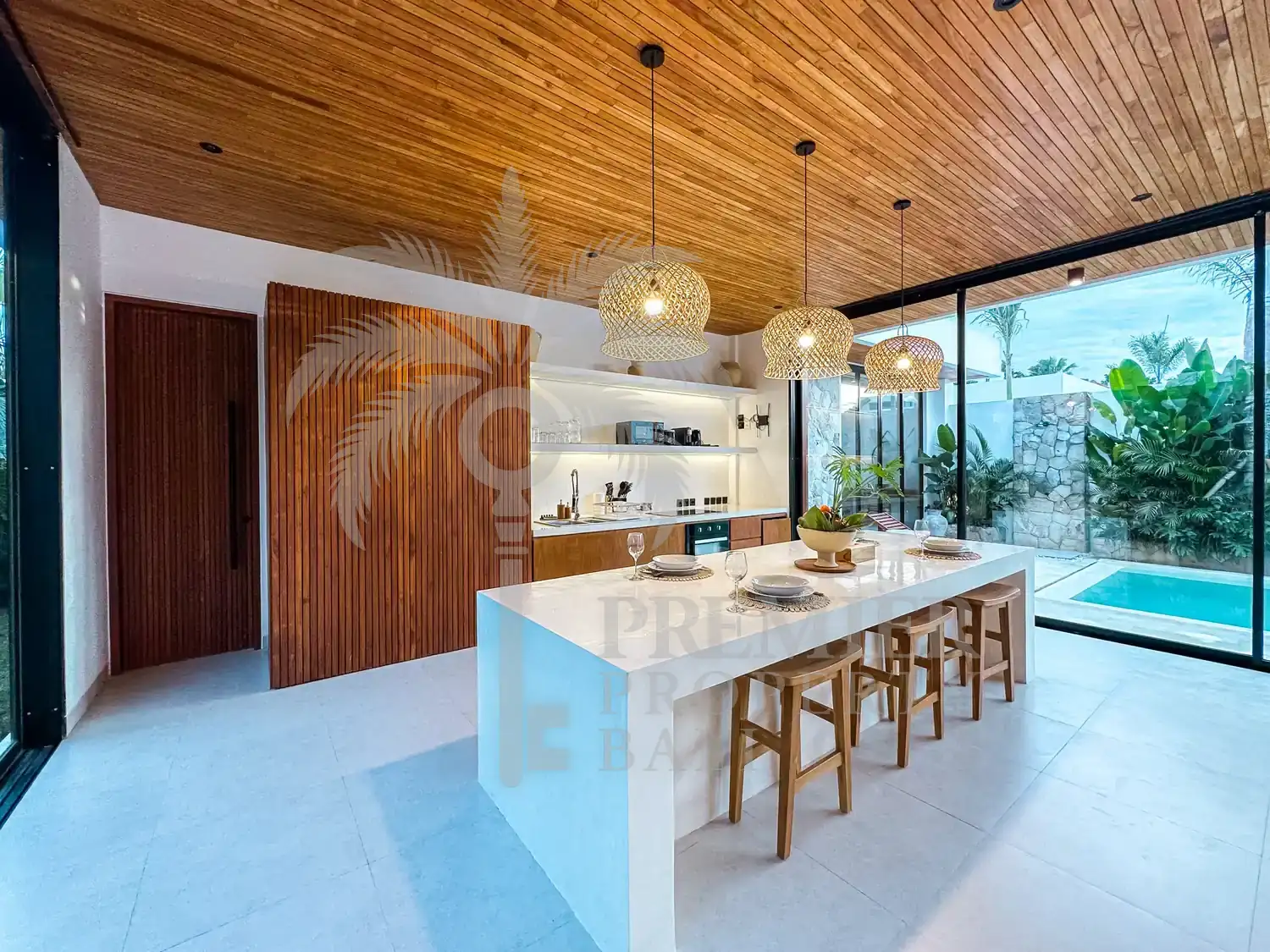 VERA VILLA, Pererenan, Bali — photo 15