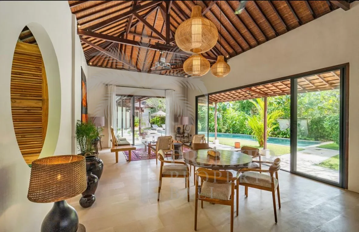 KATCHA — freehold corner estate, 5 bedrooms on a generous private plot — Jimbaran, Bali (photo 2)