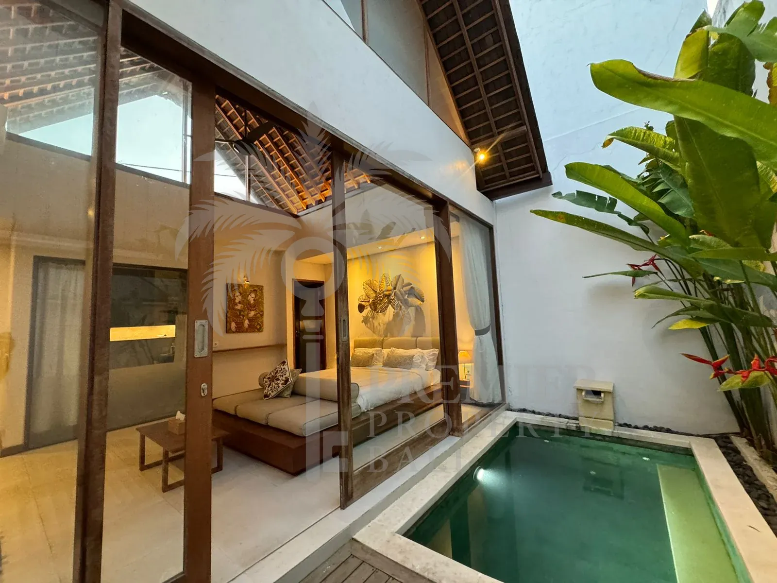 PENTA OASIS — 5 private suites, one exclusive investment compound in Ubud — Ubud, Bali (photo 1)