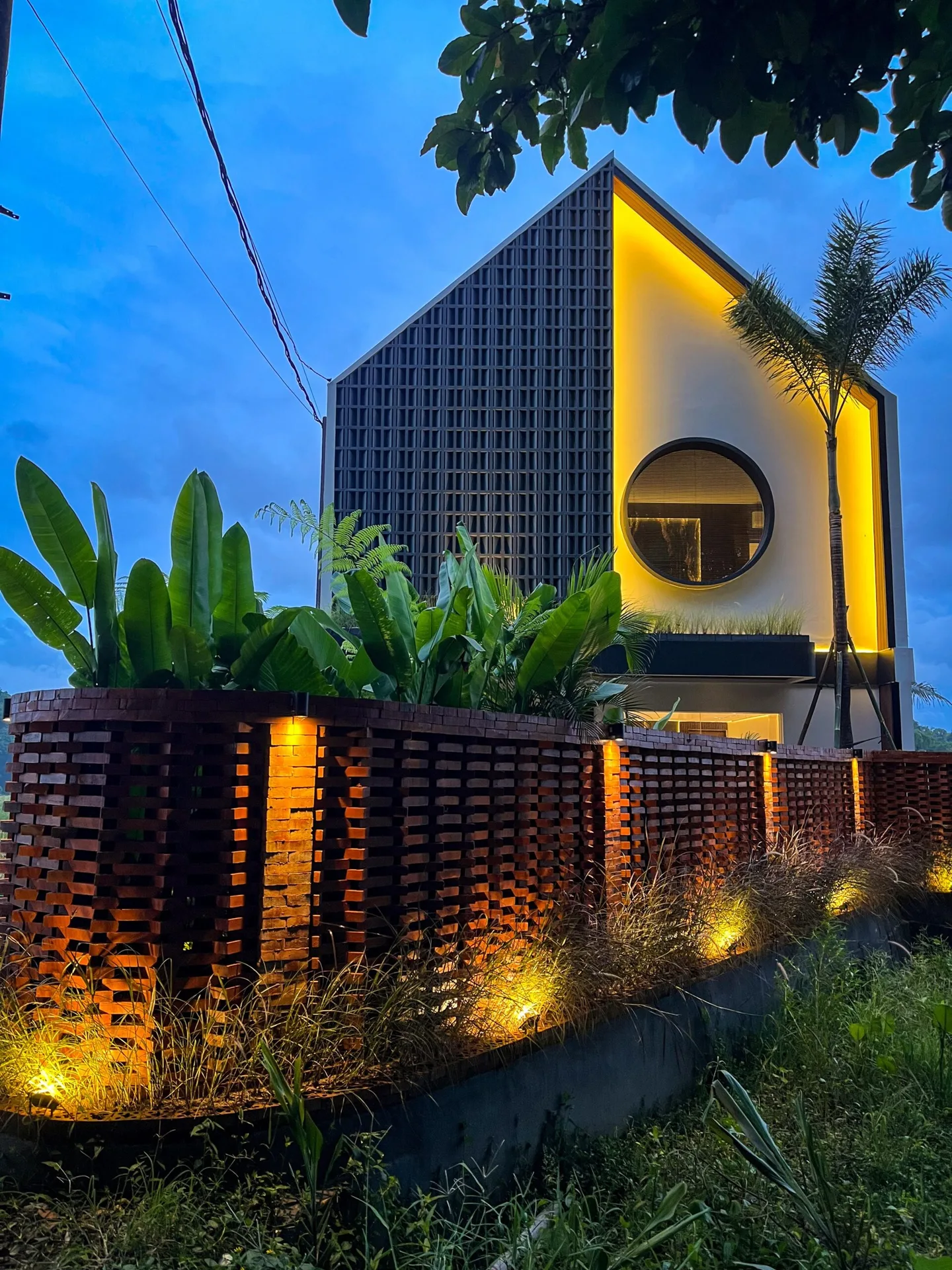 KASADA — turnkey 3BR retreat with rice-field views near Ubud — Ubud, Bali (photo 1)