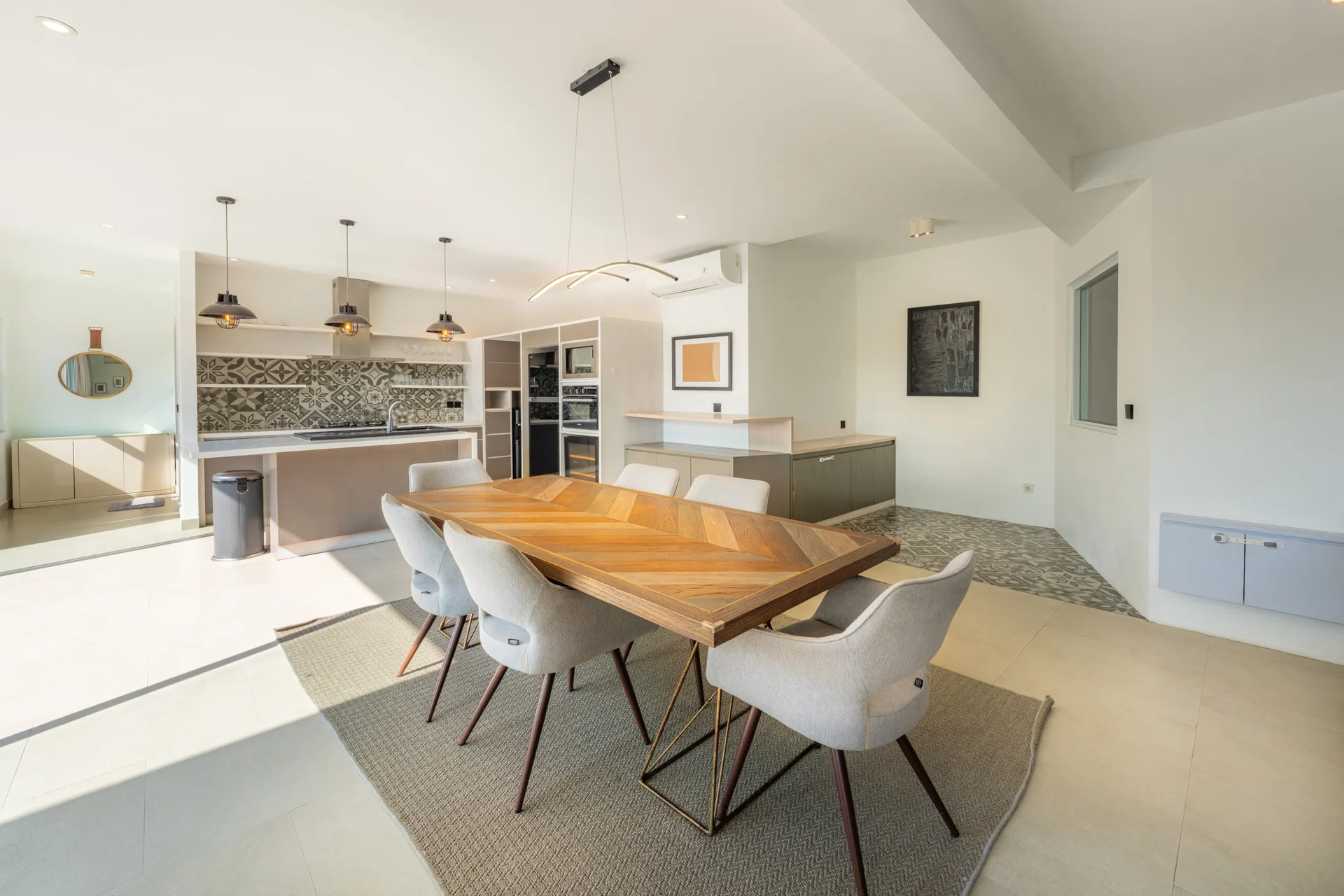 KIANA — 3BR family villa with 37-year guaranteed lease, fully furnished — Berawa, Bali (photo 3)