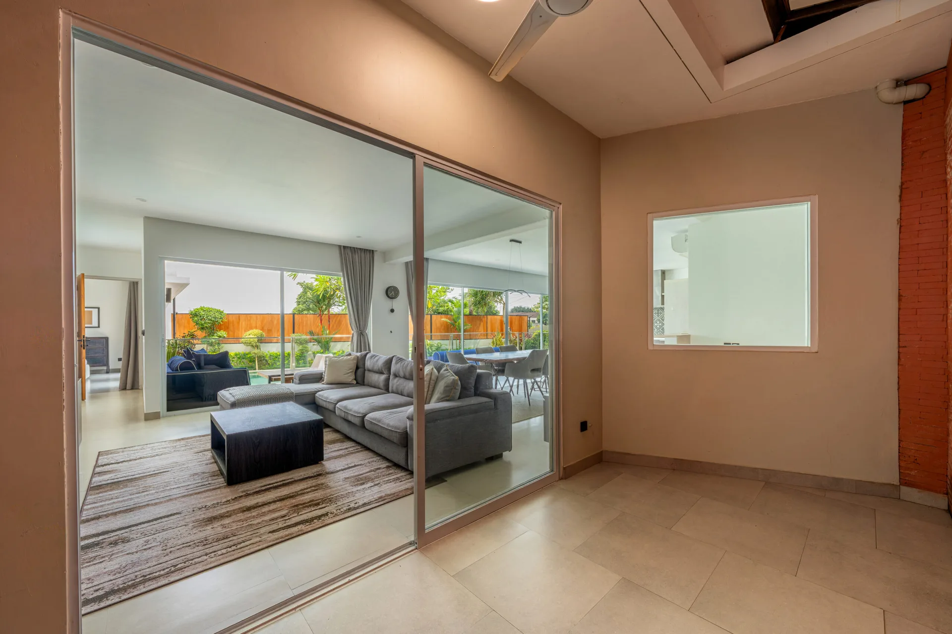 KIANA — 3BR family villa with 37-year guaranteed lease, fully furnished — Berawa, Bali (photo 5)